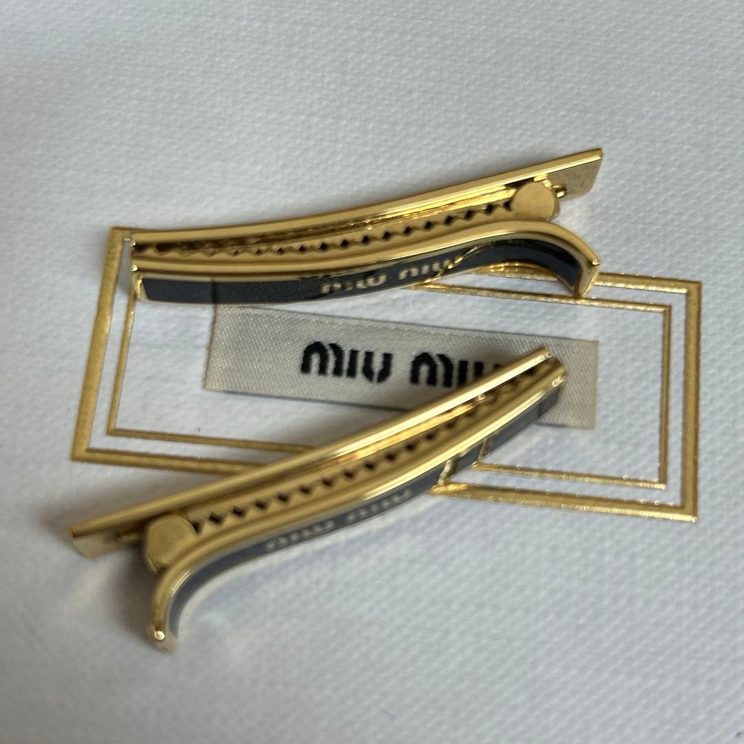 miu miu ヘアピン バレッタ 2個セット ロゴ 正規品 ブラック 黒