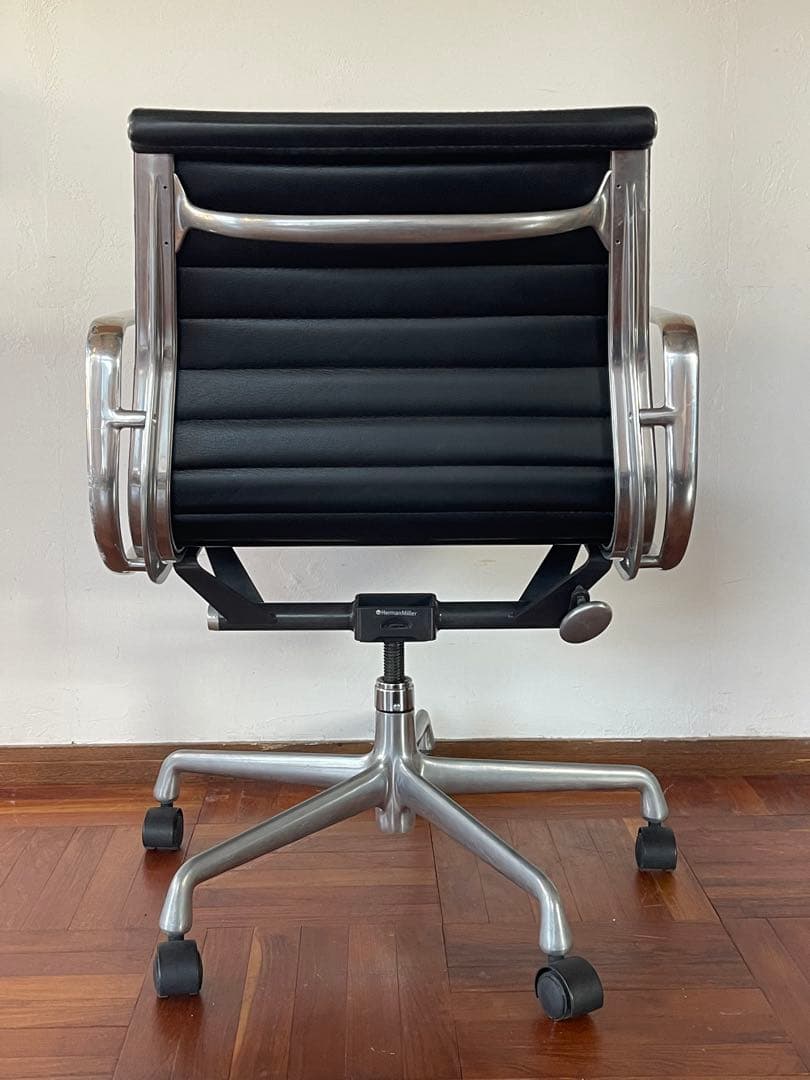 ハーマンミラー イームズ アルミナム グループ デスク チェア 本革