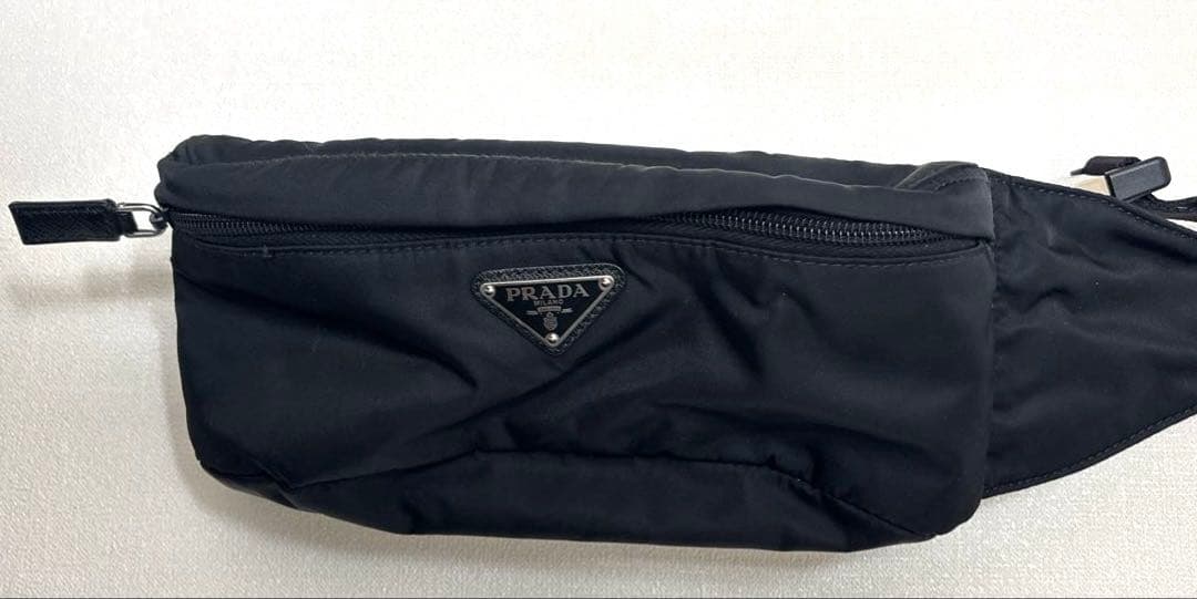 T*P様 【本日限定値下げ】Prada リナイロン　ボディバッグ