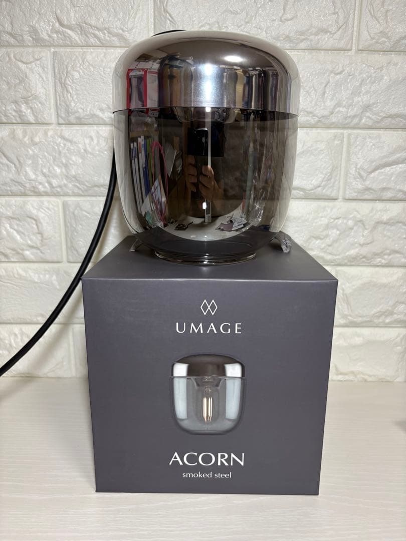 UMAGE Acorn エイコ－ンタイリッシュに ガラス製 1灯ペンダントライト