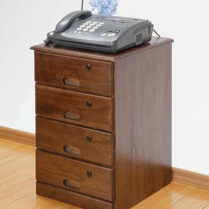 【送料無料】カギ付プライバシーチェスト　4段 チェスト・キャビネット・タンス