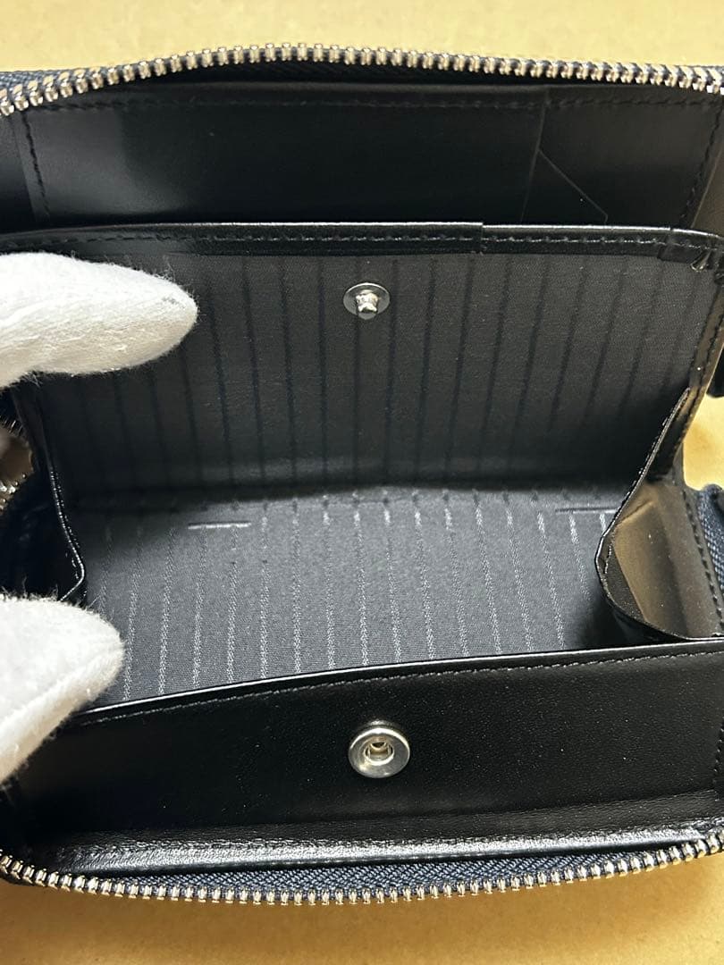 小物 ITTI CRISTY SMART MID WLT .5 / KUROZAN