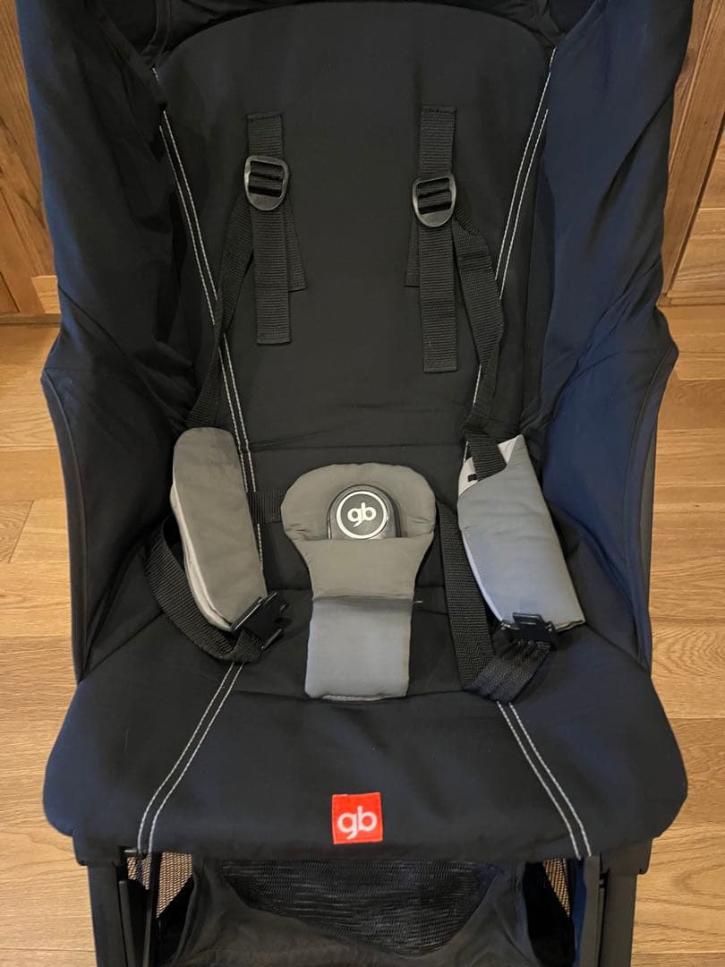 gb ブラック ベビーカー　POCKIT +