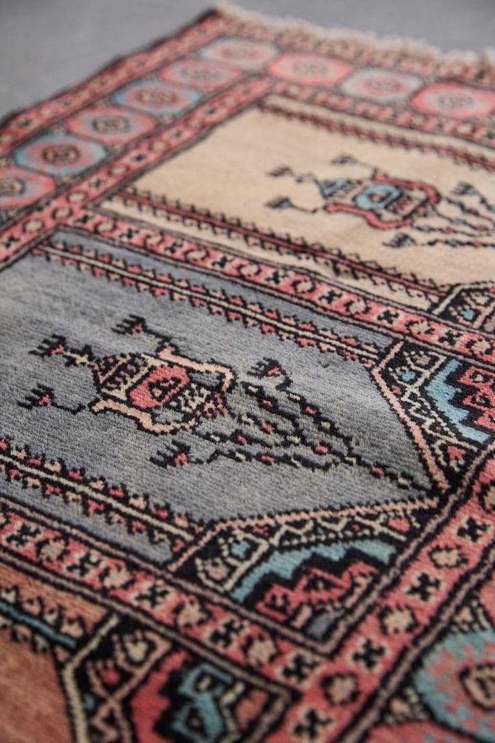 ヴィンテージラグ　トライバルラグ　ラホール産（98×60cm）青　ピンク　黃　黒