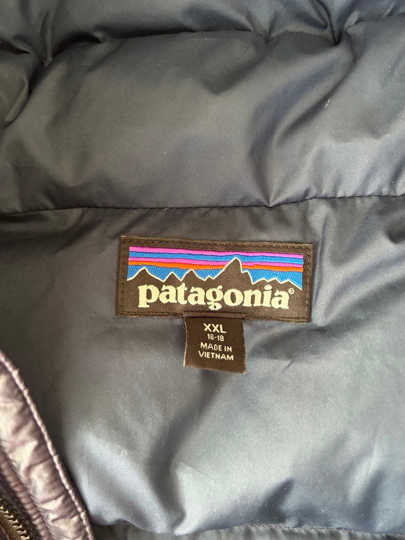 パタゴニア ダウンセーター フーディー　ネイビー ダウンXXL クリーニング済