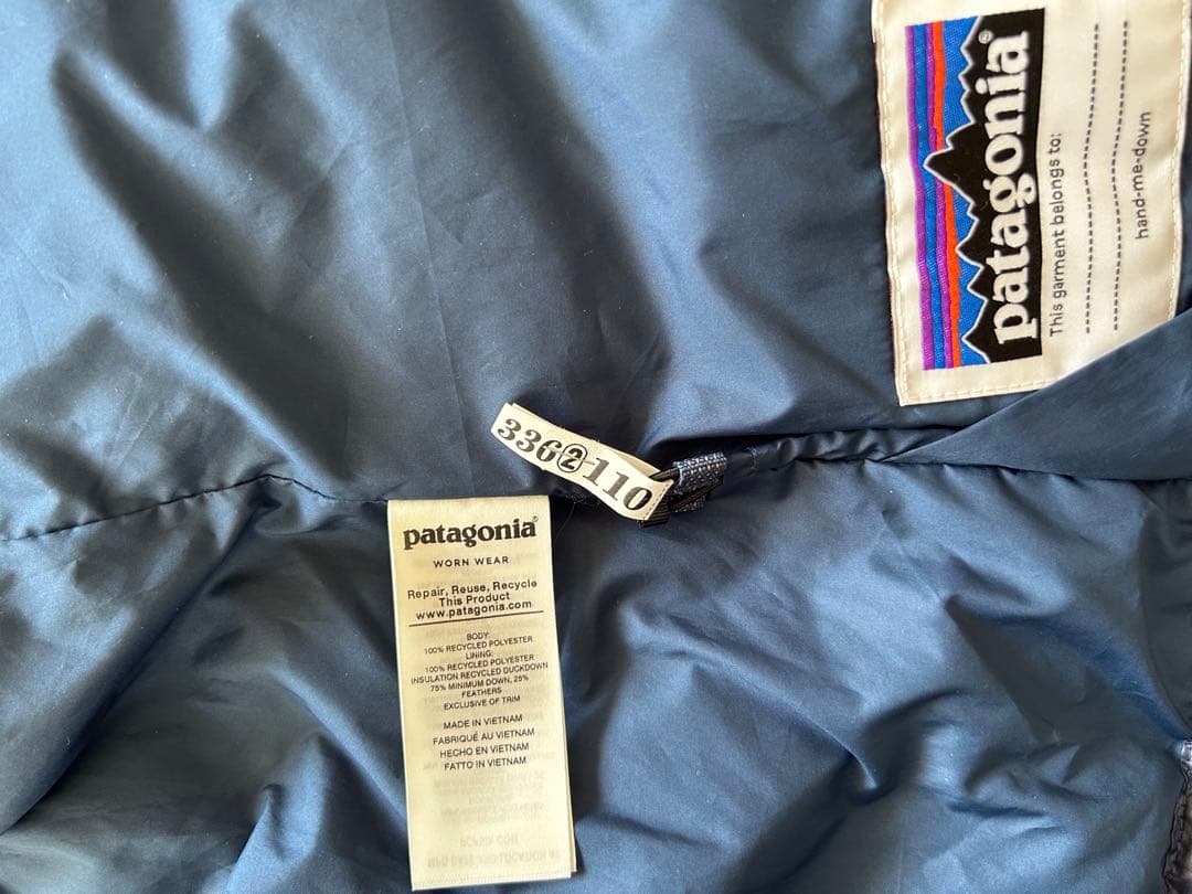 パタゴニア ダウンセーター フーディー　ネイビー ダウンXXL クリーニング済