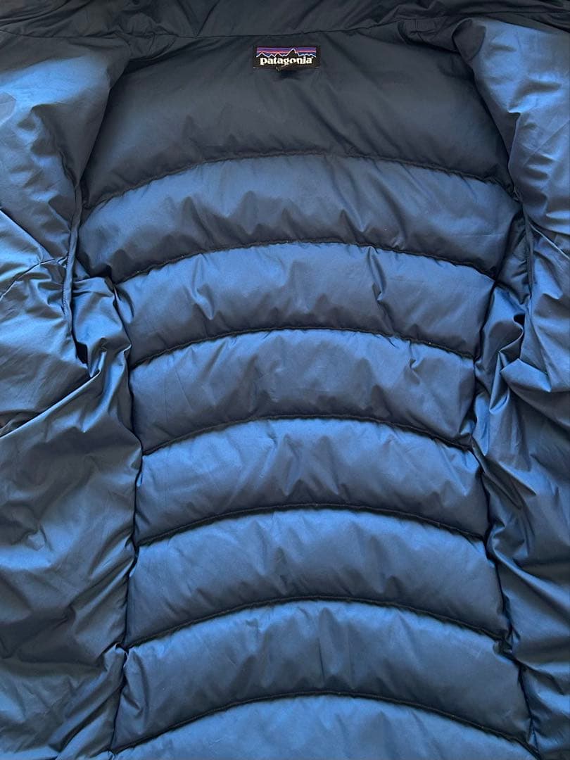 パタゴニア ダウンセーター フーディー　ネイビー ダウンXXL クリーニング済