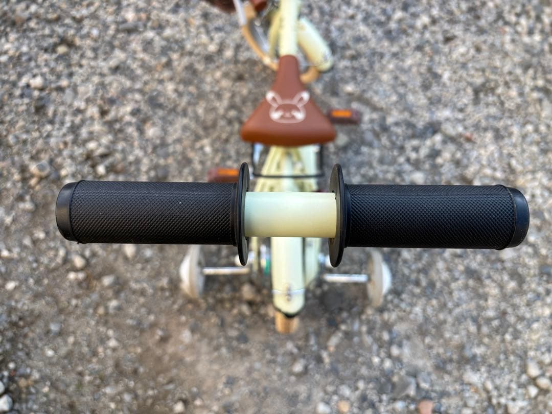 再出品monpokeモンポケ自転車　12インチ 色クリーム