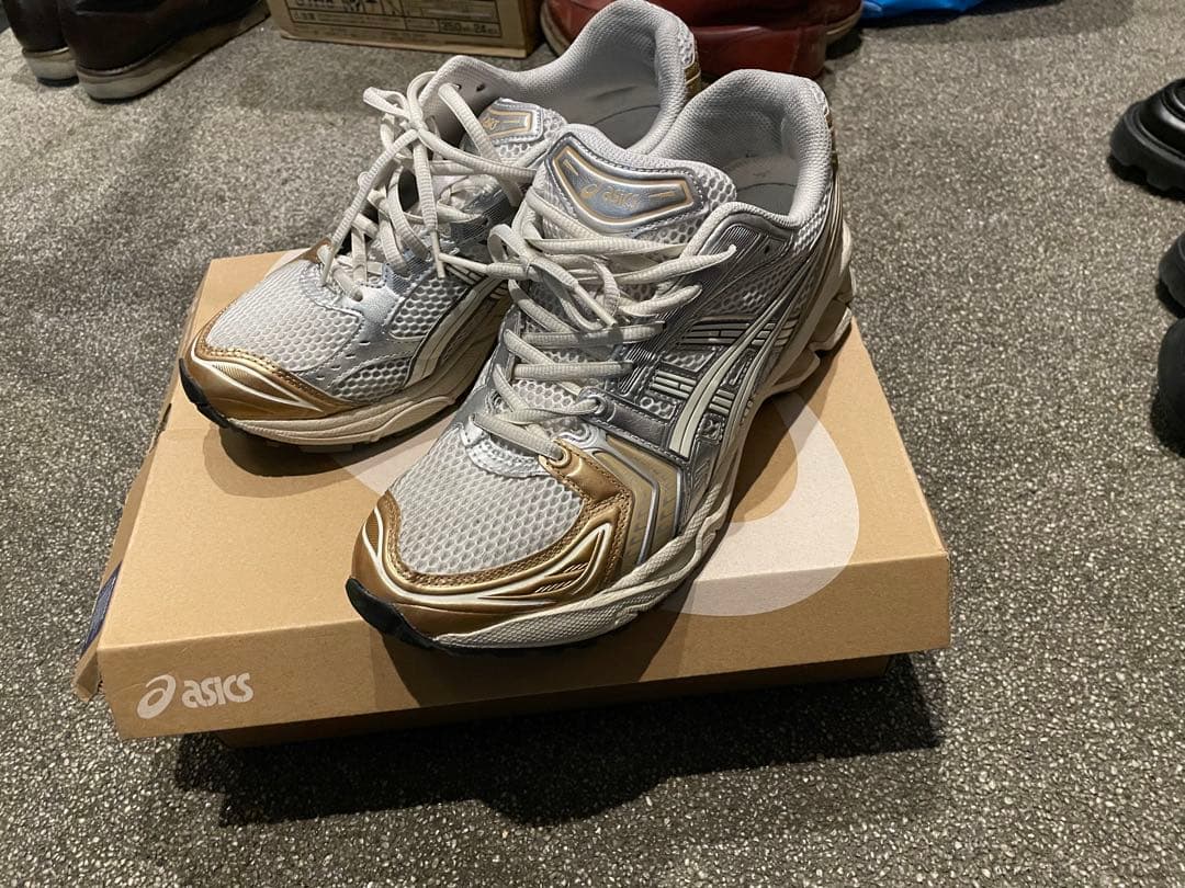 靴 asics GEL-KAYANO 14 WHITE/CREAM 27cm