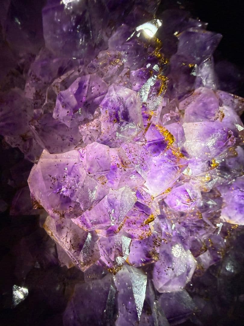 ​✨超特大・金運爆上げ✨【台座付】タイチンルチル アメジストクラスター 原石