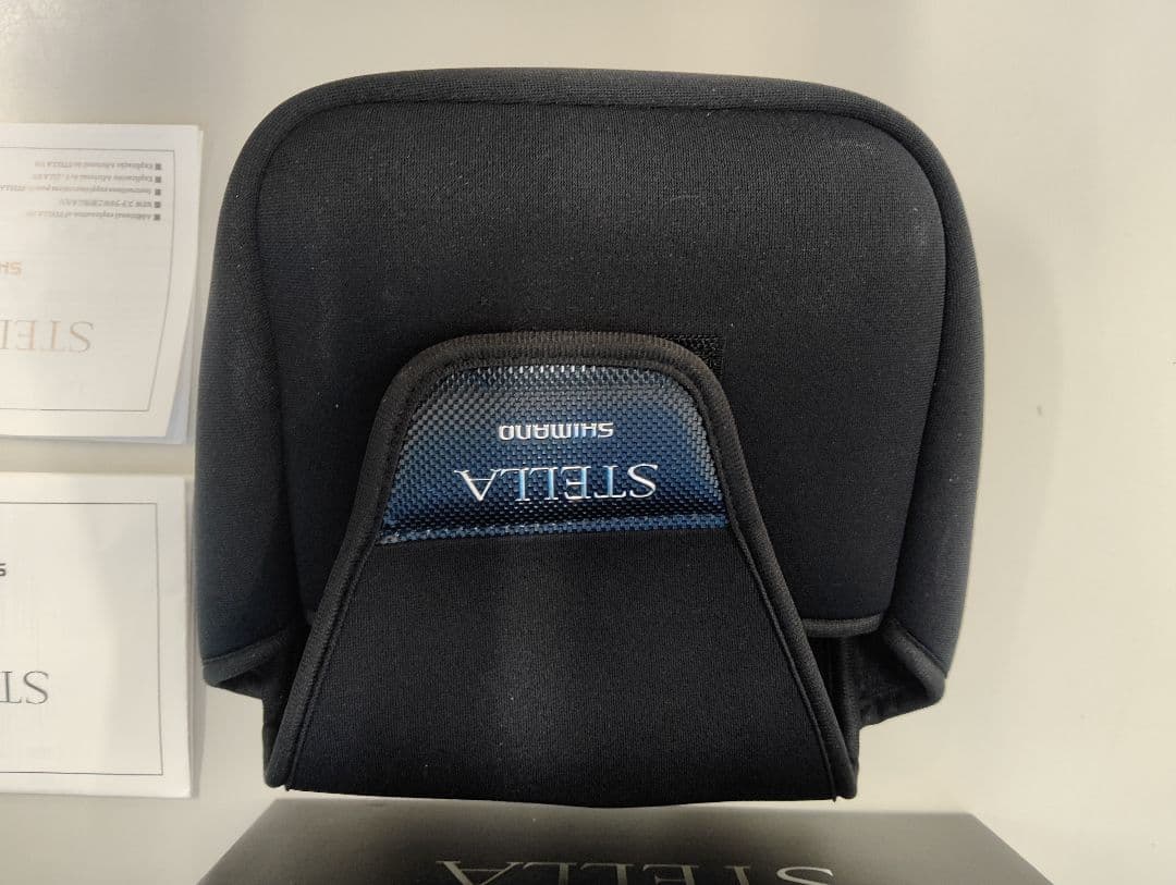 シマノ STELLA リール 黒/金