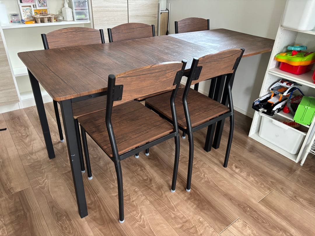 【引取限定】ダイニングテーブルセット 5脚付き