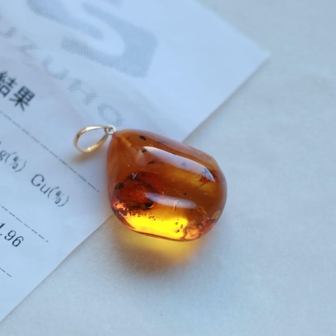 天然琥珀　虫入り琥珀　ルース　K18金　ペンダントトップ　鑑別書付