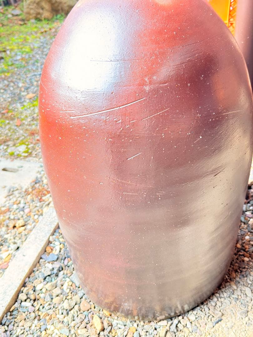 備前焼の甕　金魚鉢　メダカ鉢　睡蓮鉢 縦長サイズ