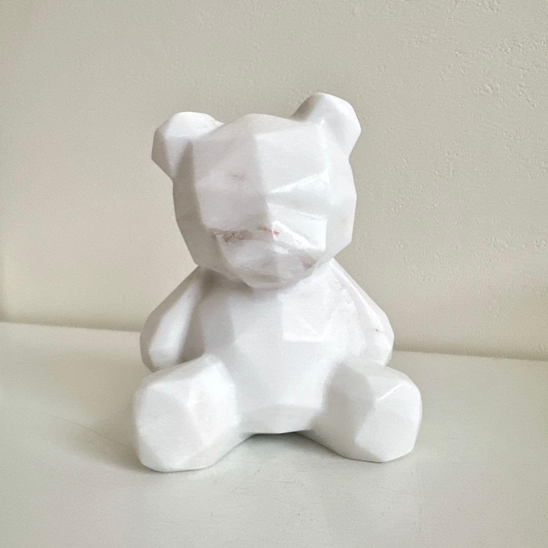 ホワイトマーブル　大理石　クマさん　特大　天然石