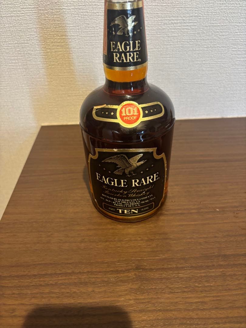 EAGLE RARE 10年 750ml 101プルーフ