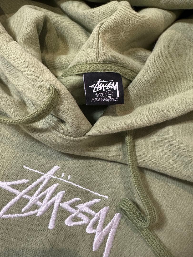 Stüssyフード付きパーカー
