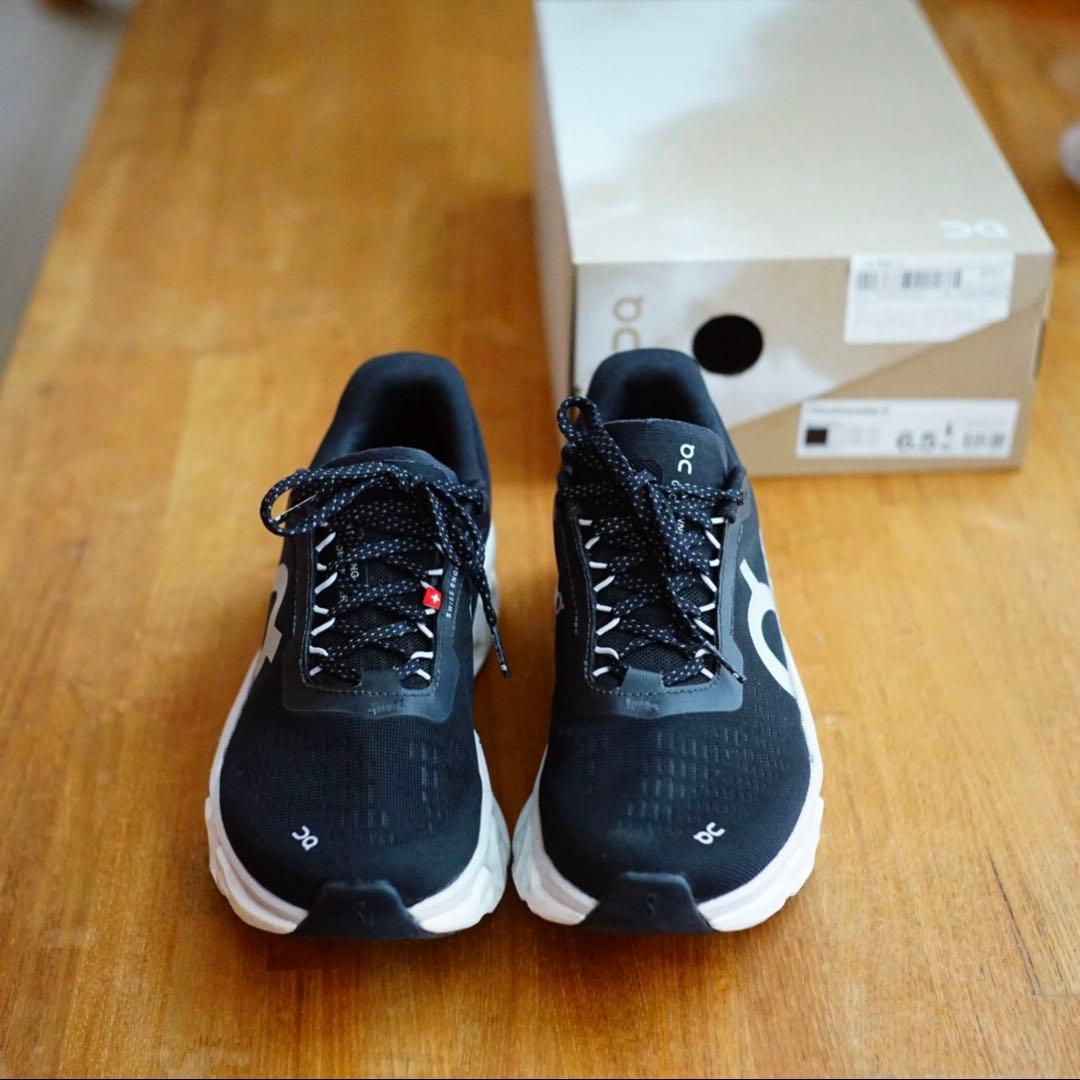 クラウドモンスター2 ON ランニング ブラック 23.5cm