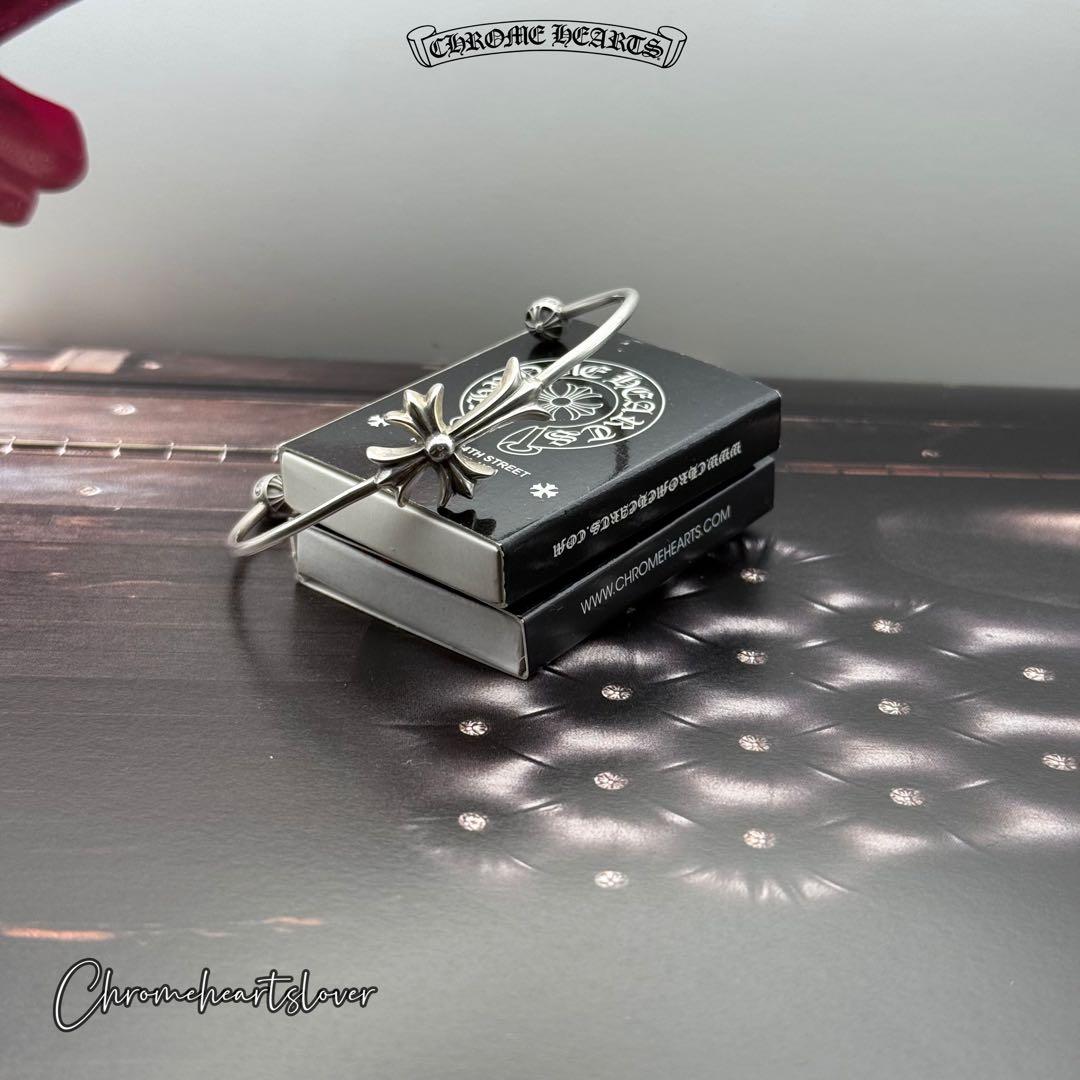 クロムハーツ SKINNY TNY クロス バングル 鑑定済み