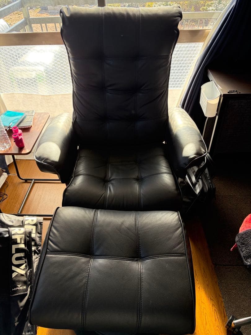 パーソナルチェア　リクライニングチェア 黒 本革（1部合成）