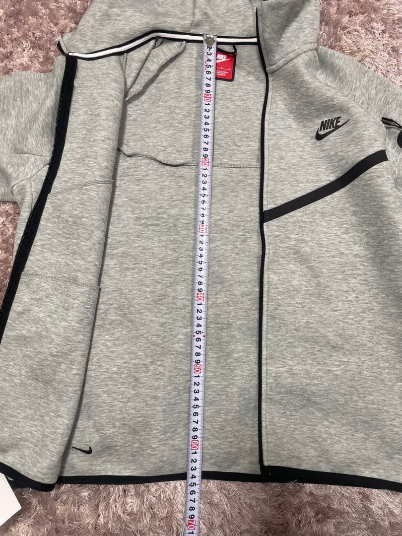 ✨新品未使用品✨NIKEテックフリース￼Lサイズ