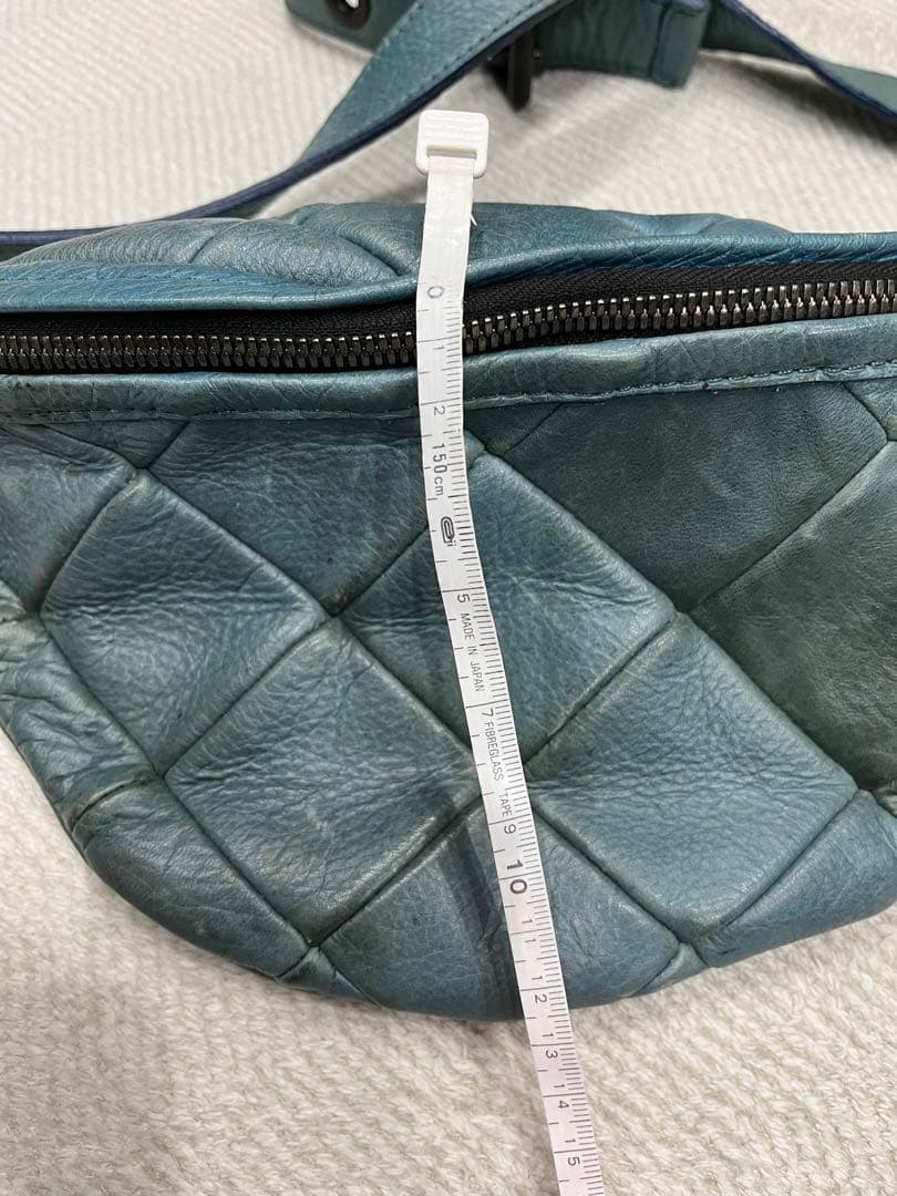 delay vermilion ボディバッグ　ウエストポーチ