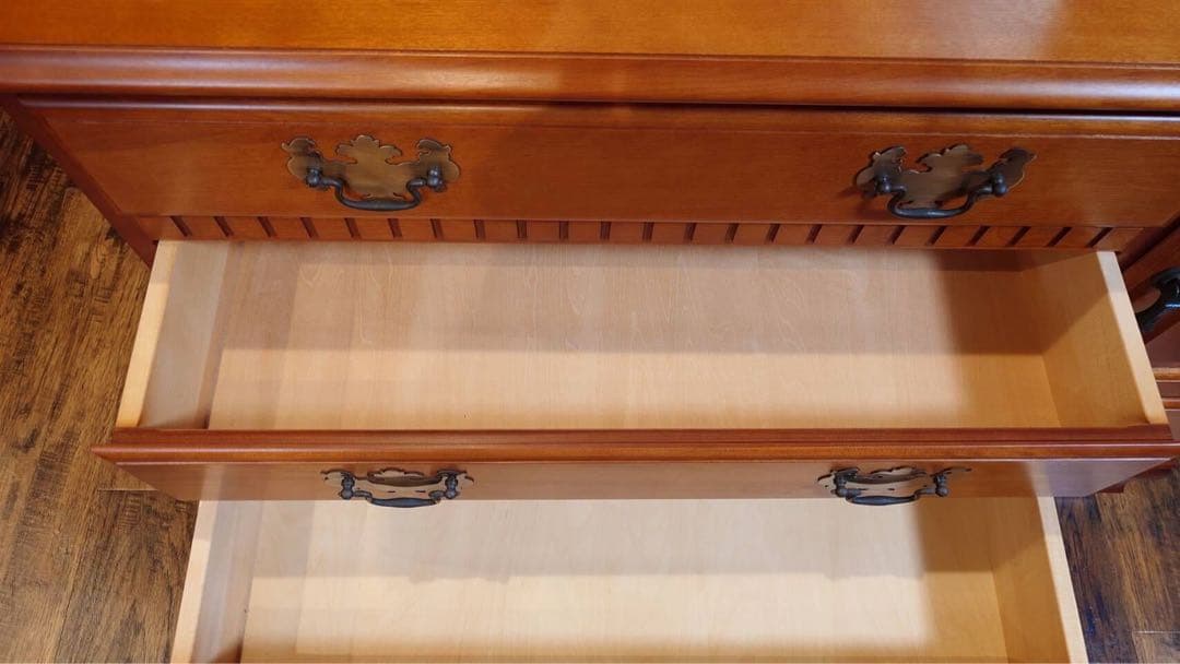 週末セール【新品・未使用】美品 横浜ダニエル チェストドレッサー ラウンド鏡付