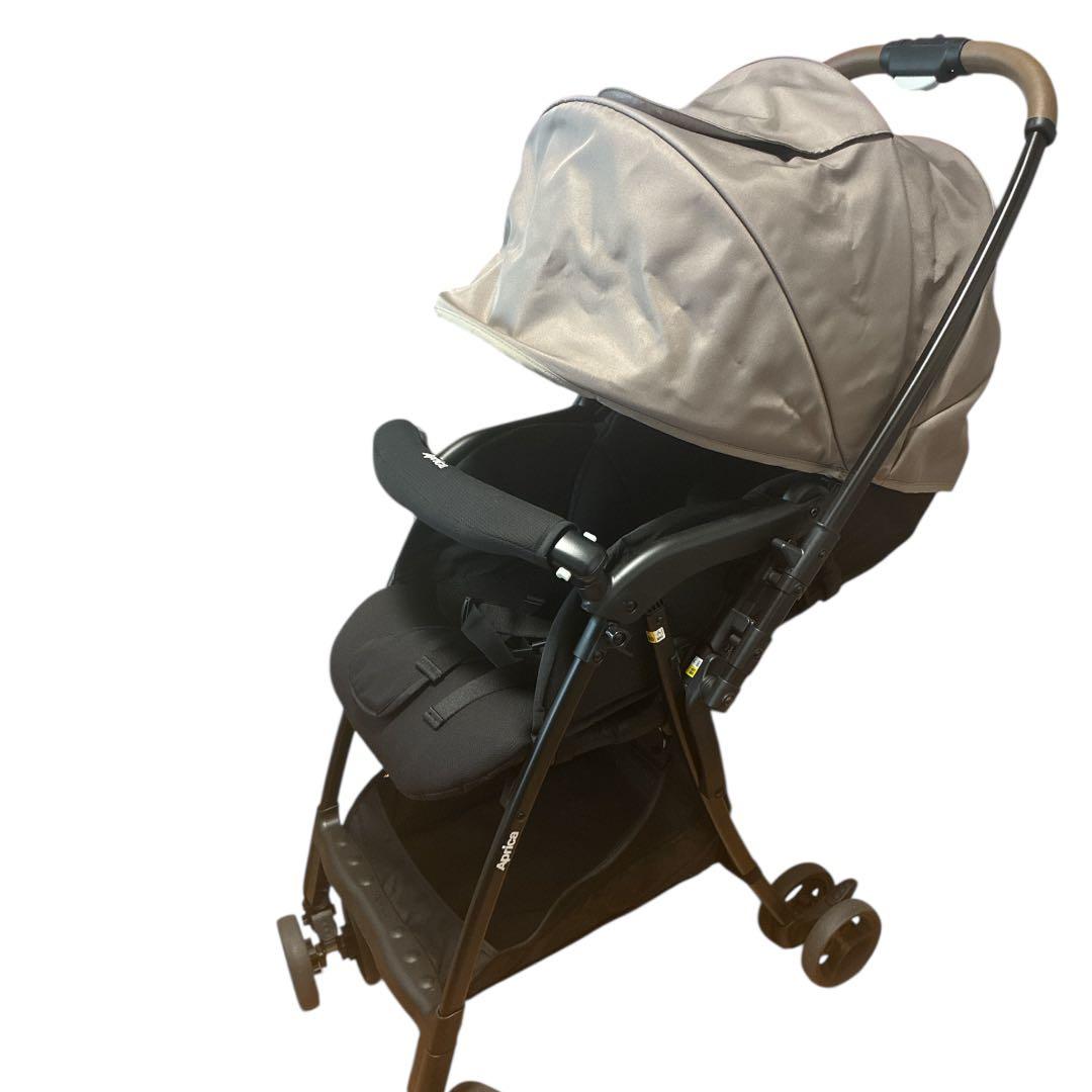 【美品】Aprica2024年モデル カルーンエアーメッシュAC　両対面　軽量