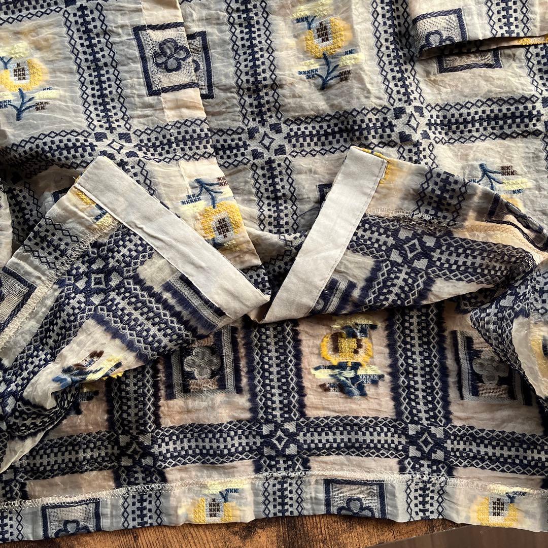 6 花柄ジャガード　半袖シャツ