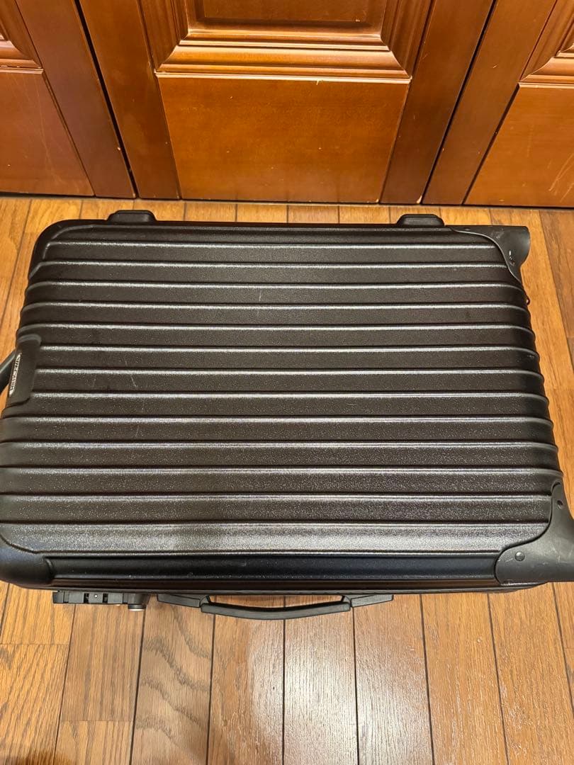 リモワ サルサ rimowa スーツケース
