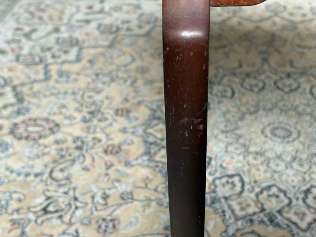 サイドテーブル 　クラシック　ナイトテーブル 　アンティーク　IZ