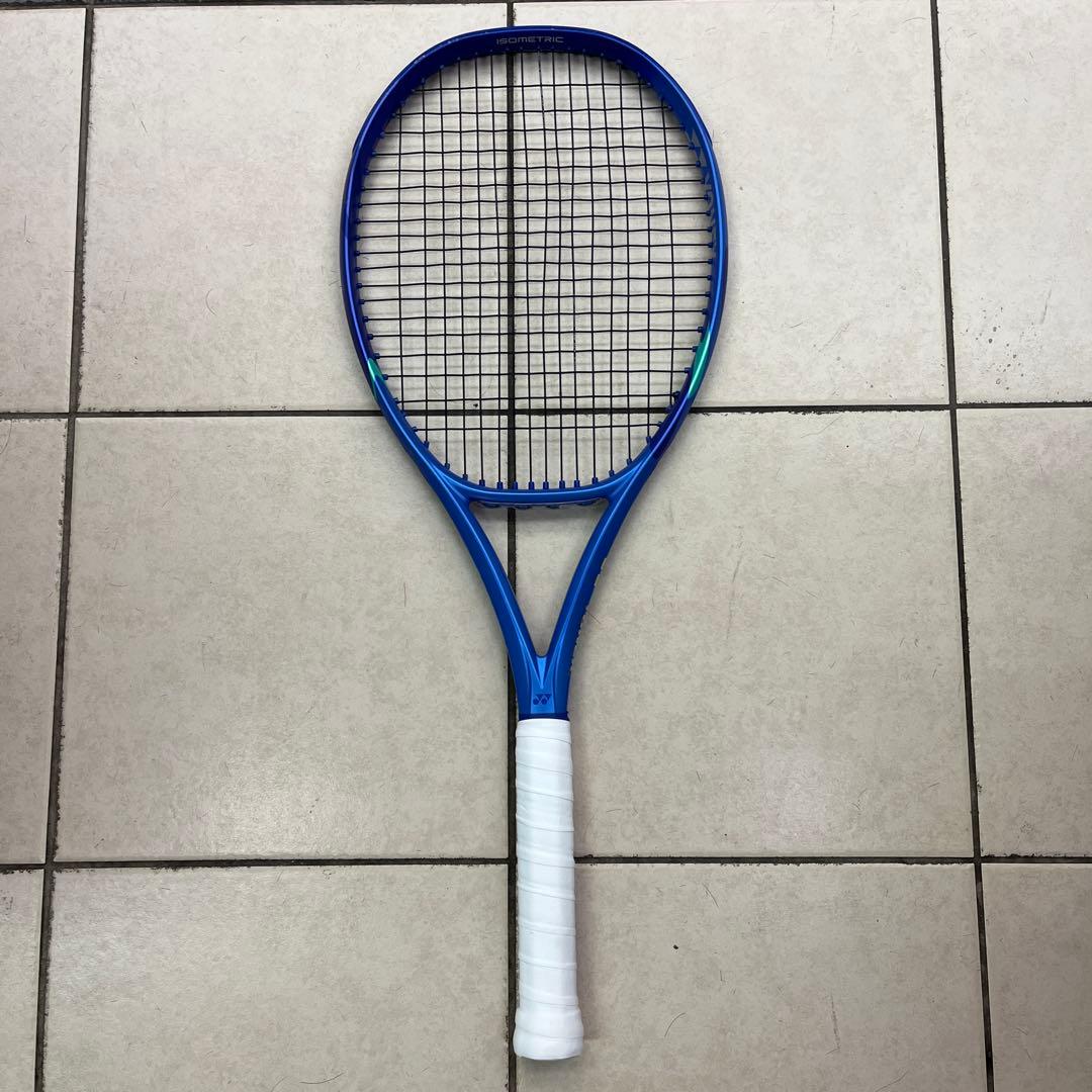 YONEX EZONE 98 テニスラケットグリップ2