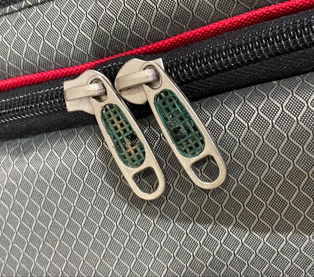 SWIX スウィックス　クラムシェルローラー　キャリーギアバック　　キャスター付