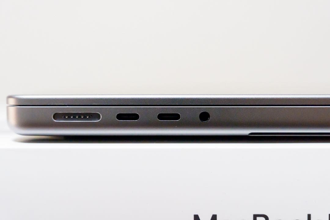 MacBook Pro M1Pro メモリ16GB SSD512GB 14インチ
