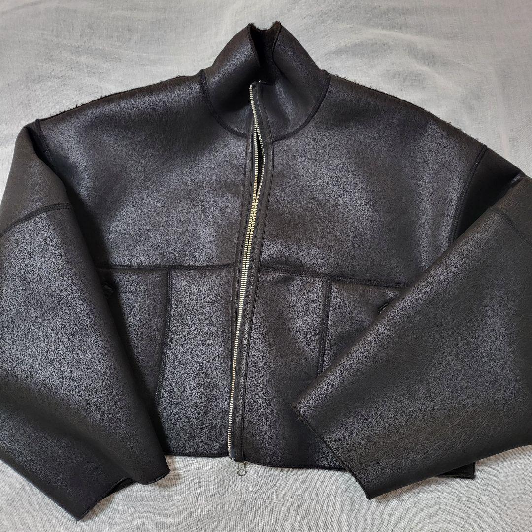 美品☆KBF 2025AW リバーシブルボア短丈ジャケットブラック