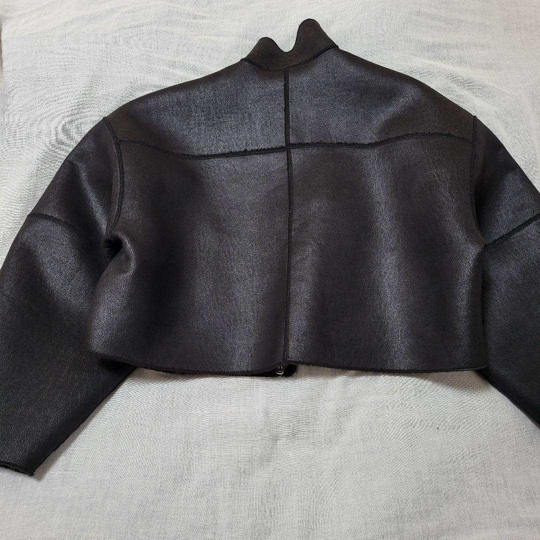 美品☆KBF 2025AW リバーシブルボア短丈ジャケットブラック