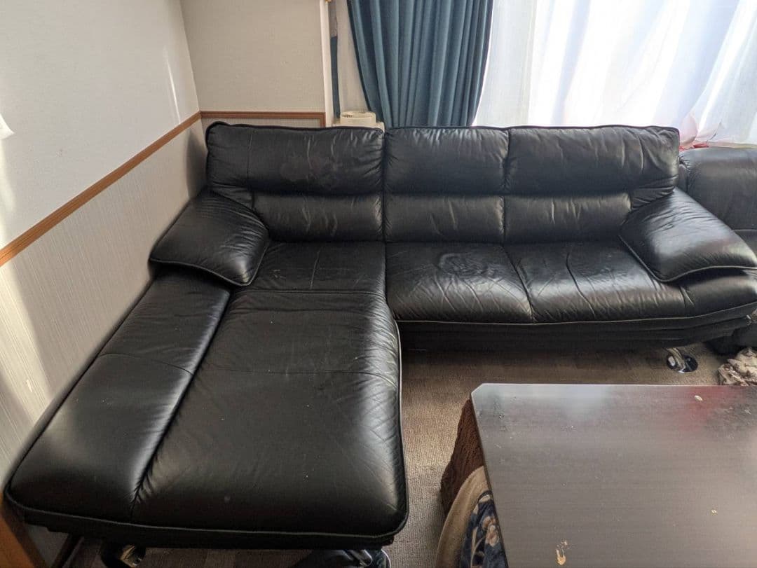 『北海道苫小牧市　直接引き取り』黒L字型ソファ 3人掛け