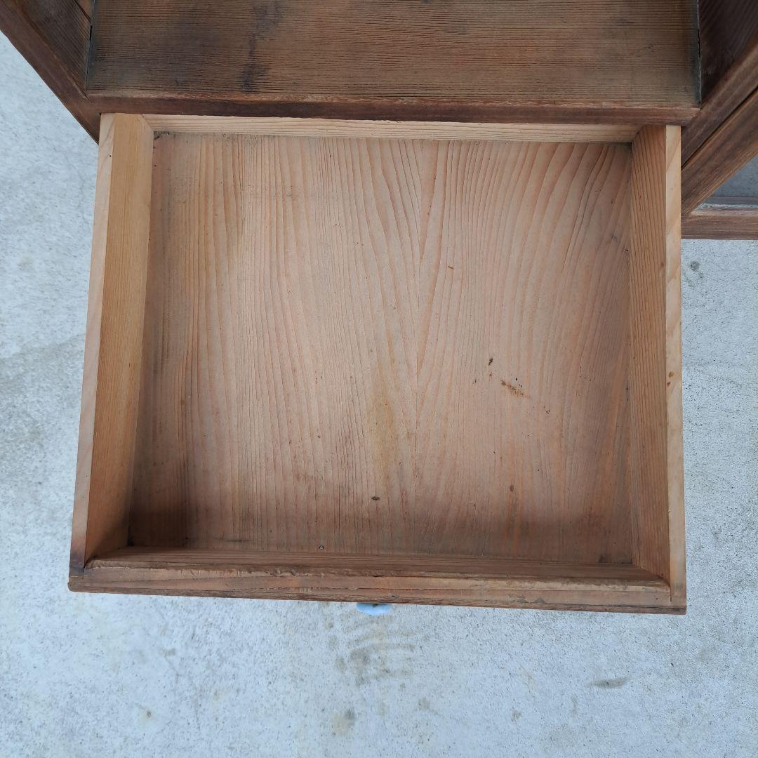 昭和レトロ　昭和の空気感が漂う収納家具の出品！