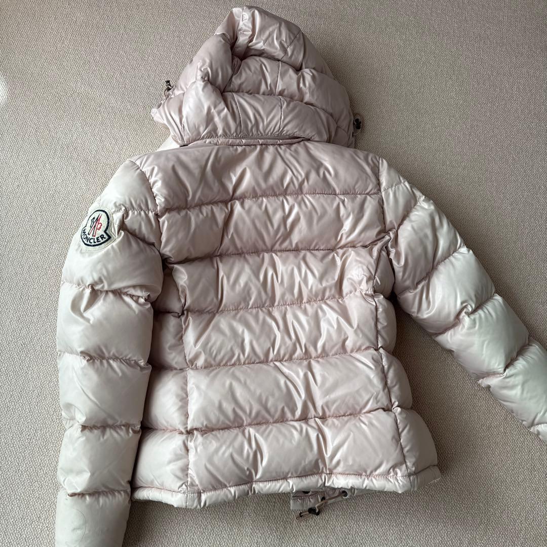 MONCLER ライトピンク ダウンジャケット フード付き