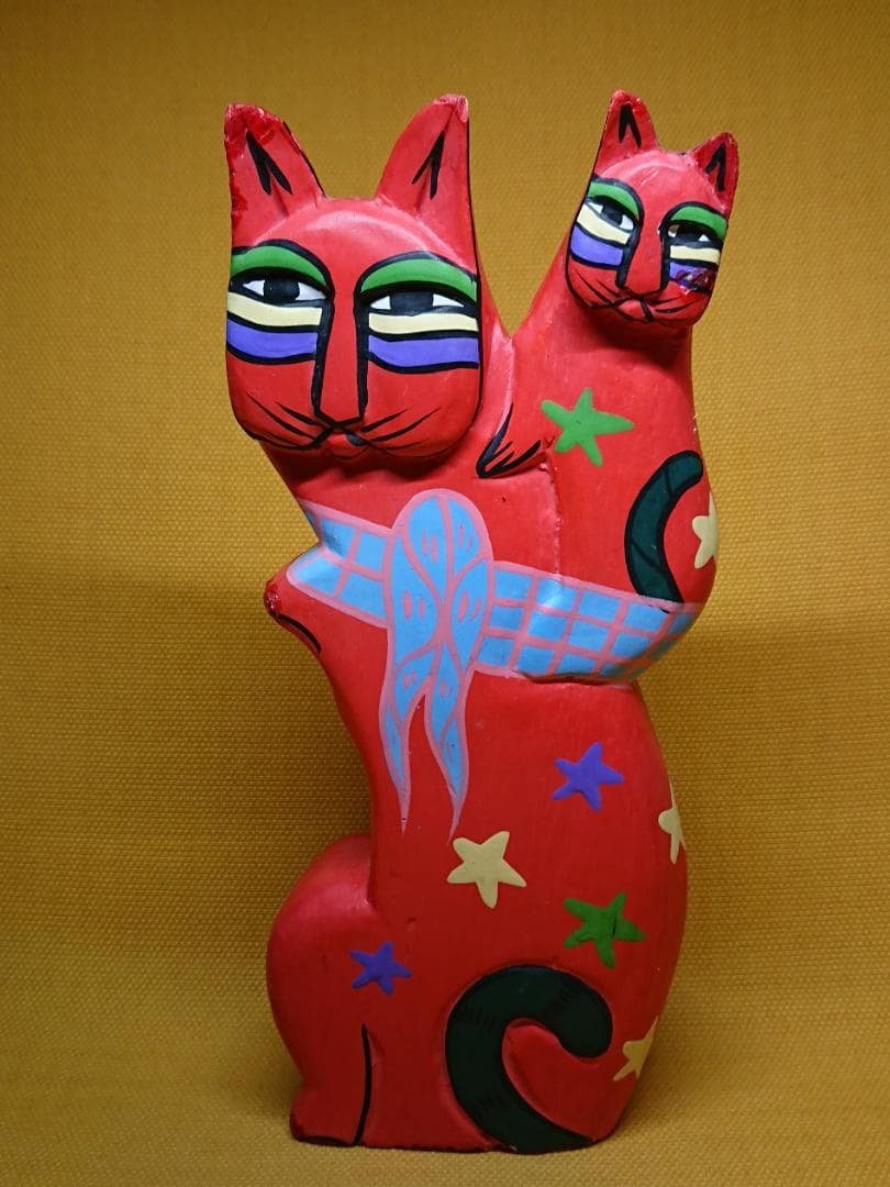 ネコ　猫　木彫　手描き　オブジェ　置物　インテリア　工芸品　美術品　A1364