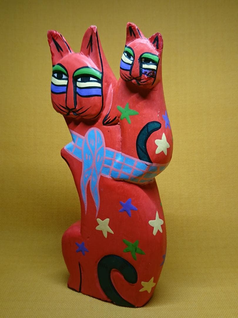 ネコ　猫　木彫　手描き　オブジェ　置物　インテリア　工芸品　美術品　A1364