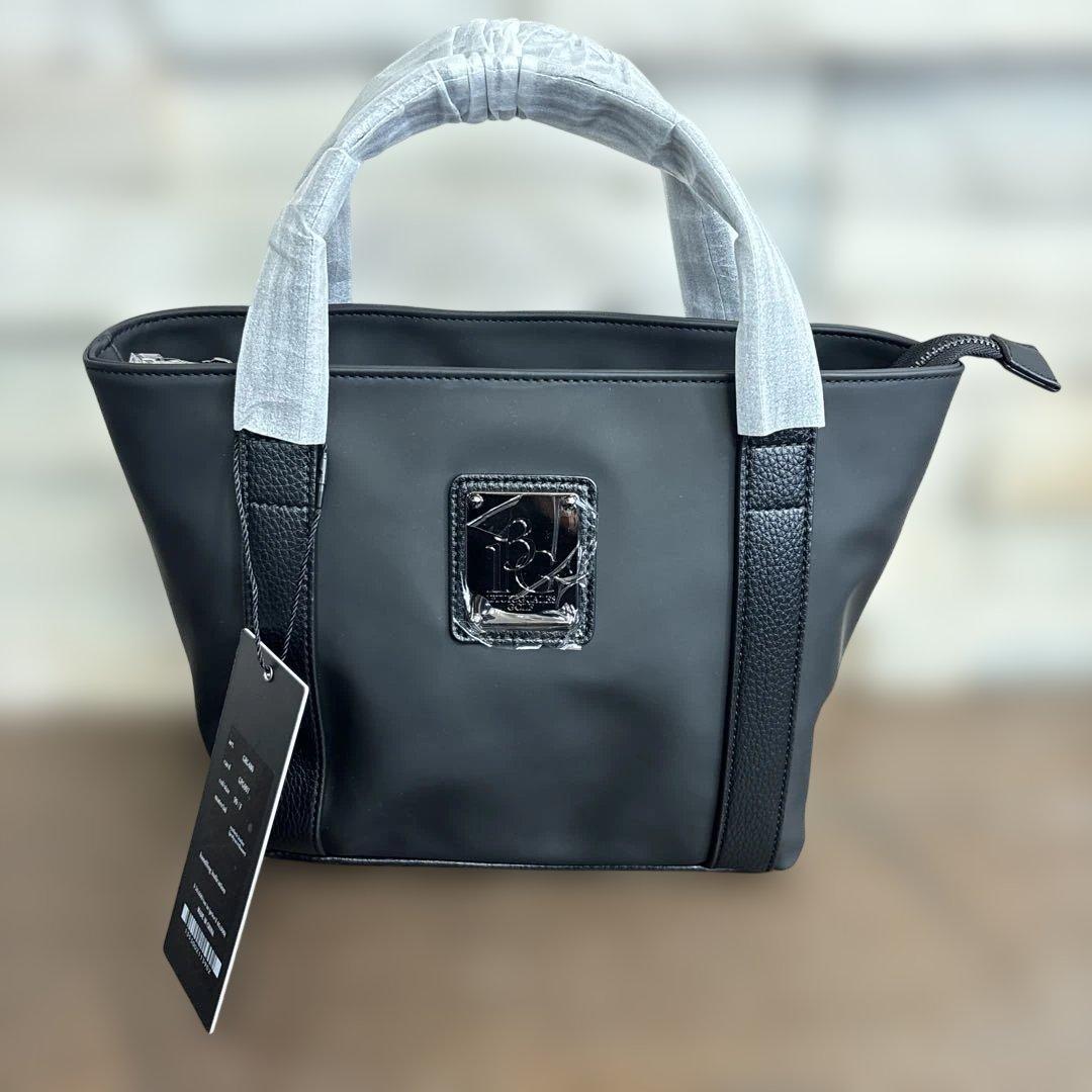 ウノピューウノウグァーレトレ　カートバッグ 訳あり　新品