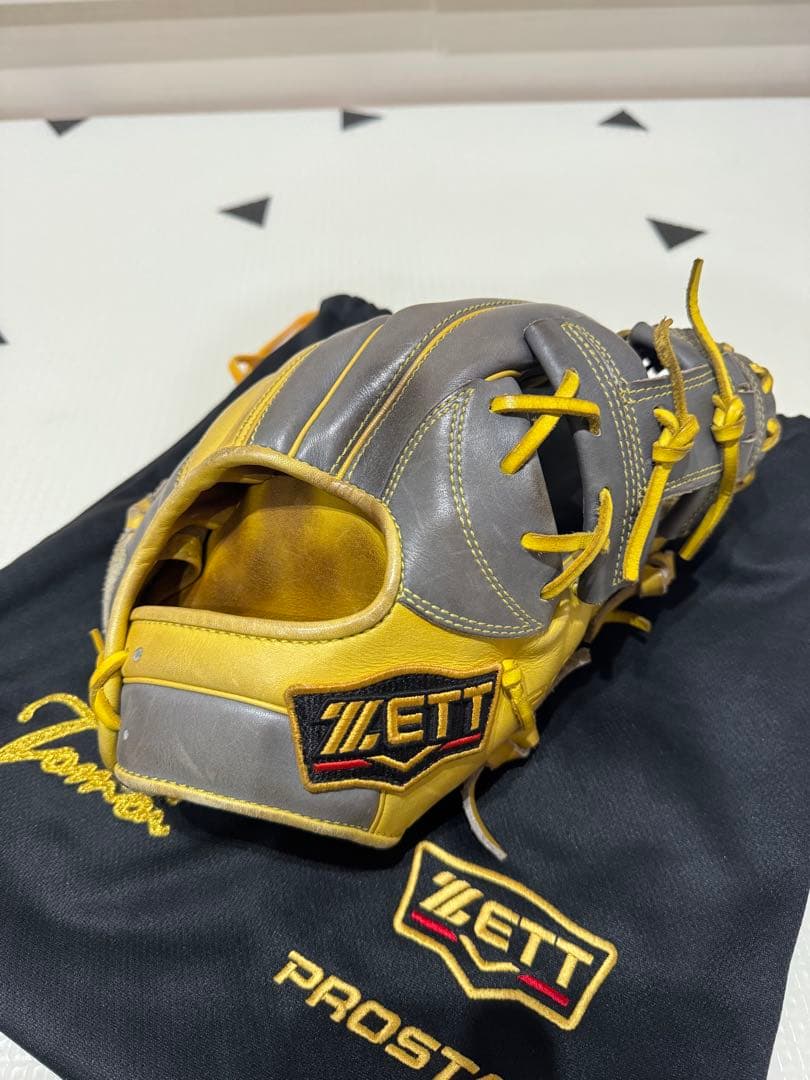196型　ゼット　プロステイタス　軟式オーダー　グラブ