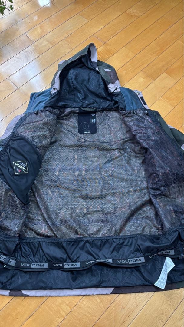 GORE-TEXゴアテックス　VOLCOM／ボルコム　スキー・スノーボードウエア
