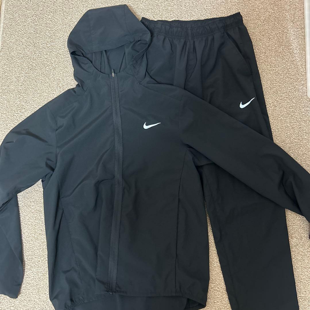 Nike ブラック ジャージ上下セット　ナイキセットアップ
