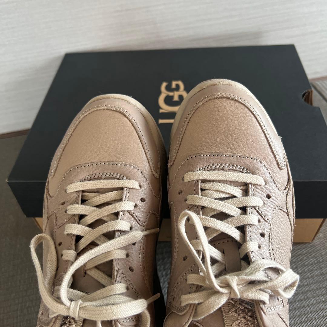 UGGレザースニーカー　M CA805 X LACE LOW SILT