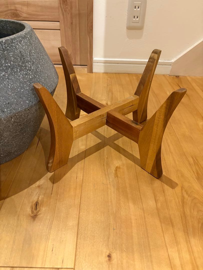 鉢カバー　オシャレ　スタンド付き