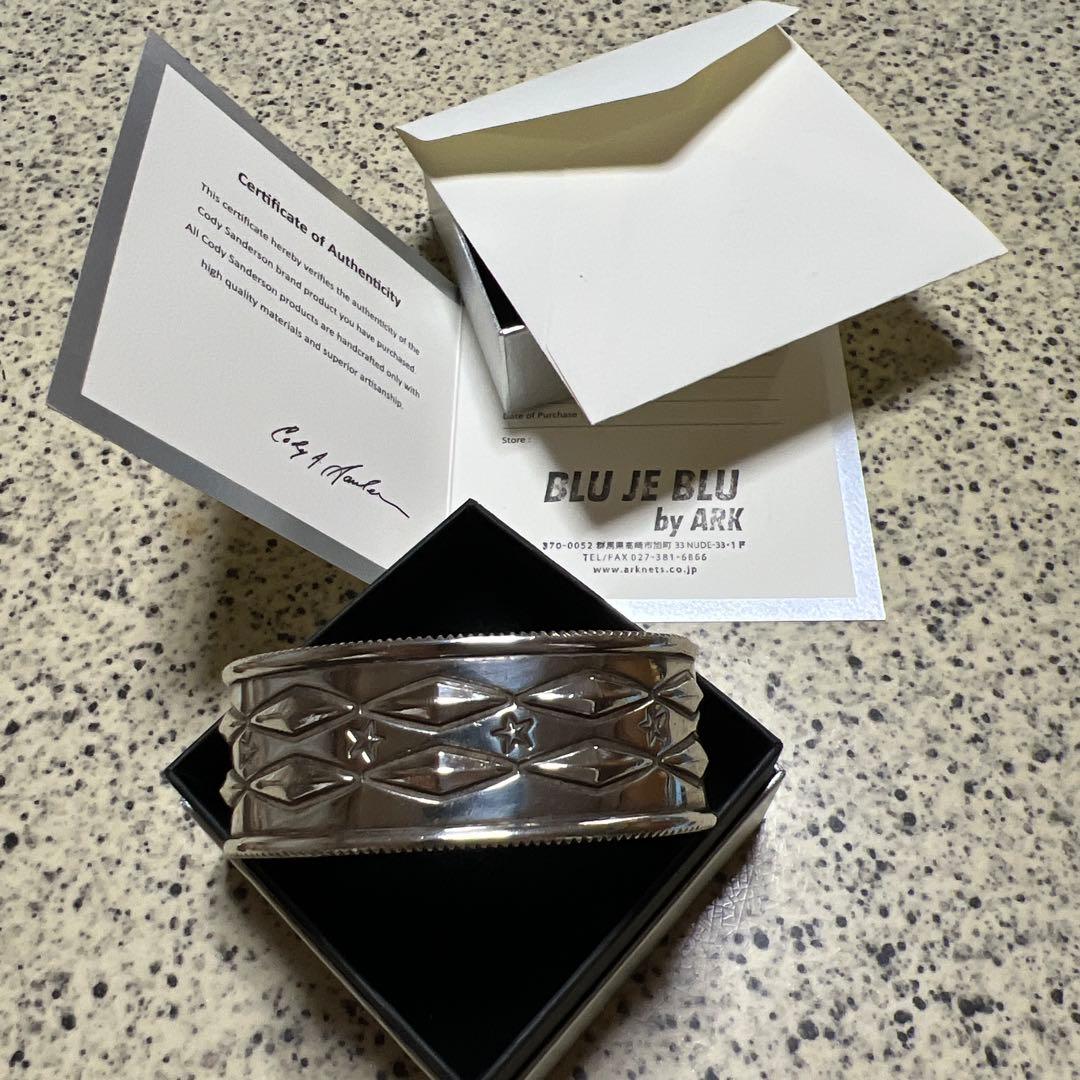 コディーサンダーソン　シルバー　バングル