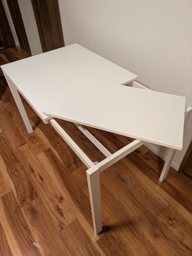 IKEA VANGSTA 　ヴァングスタ 伸長式ダイニングテーブル　2〜4人用