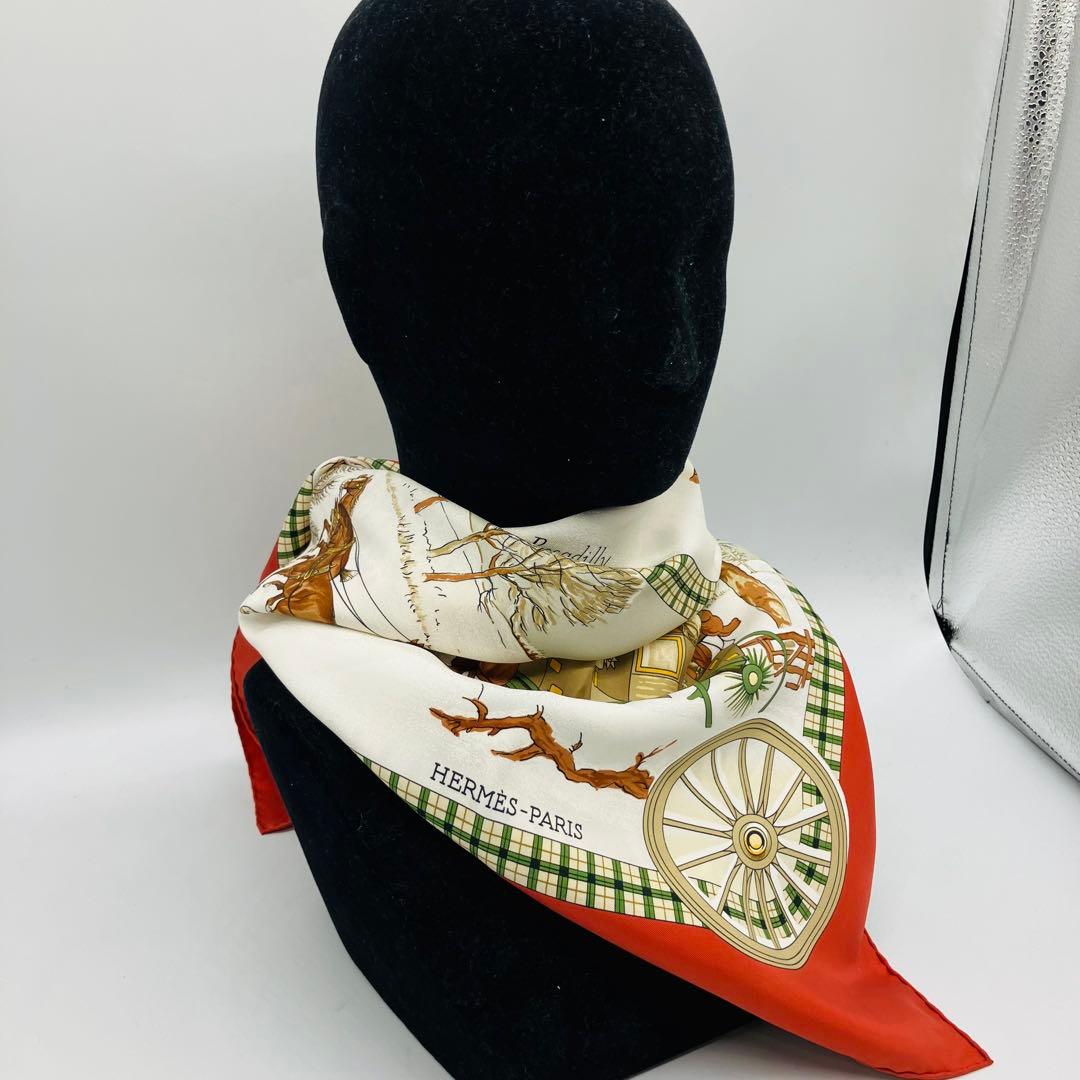 11s31 HERMES エルメス スカーフ カレ 90 シルク 冬の郵便馬車